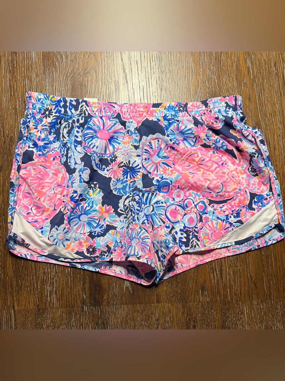 Lilly Pulitzer Luxletic Shorts in navy blue Turtle Amazement